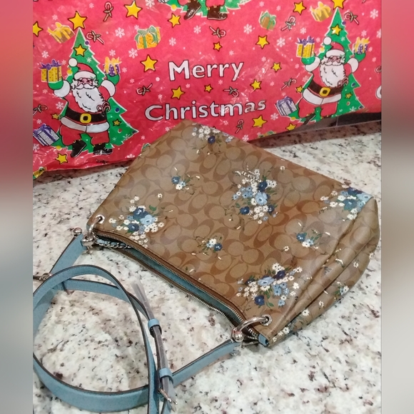 Coach Rare Floral Women's Bag With Bonus Wallet And Long strap - Picture 11 of 17